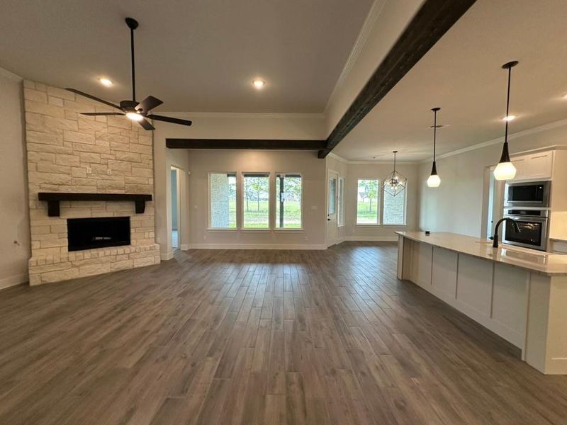 Spacious, unfurnished interior of a new home in , Leonard (Image 11).