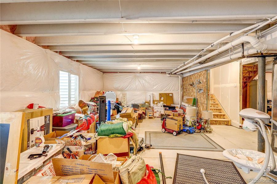 Unfinished basement - perfect for extra storage or as a blank canvas to be finished to your heart's desire Unfinished basement - perfect for extra storage or as a blank canvas to be finished to your heart's desire