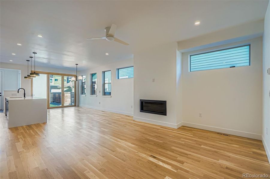 Spacious, unfurnished interior of a new home in , Denver (Image 19).