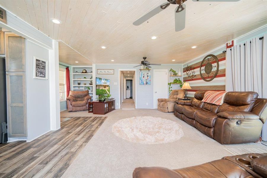 Furnished interior view inside a new home in , Leesburg (Image 15).
