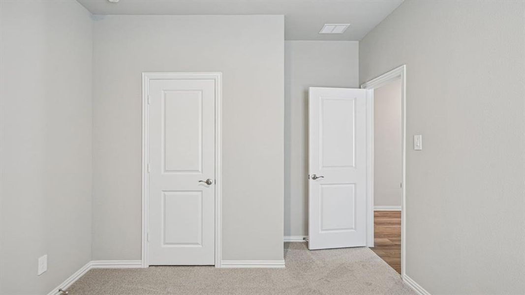 Photo is not of the actual home, but is an inspirational photo of builder’s model home and may depict options, furnishings, and/or decorator features that are not included. Photo is not of the actual home, but is an inspirational photo of builder’s model home and may depict options, furnishings, and/or decorator features that are not included.