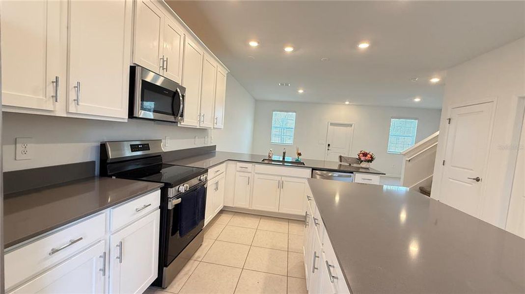 Furnished interior view inside a new home in , Kissimmee (Image 8).