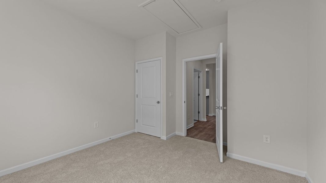 Spacious, unfurnished interior of a new home in West New Bern, New Bern (Image 22).