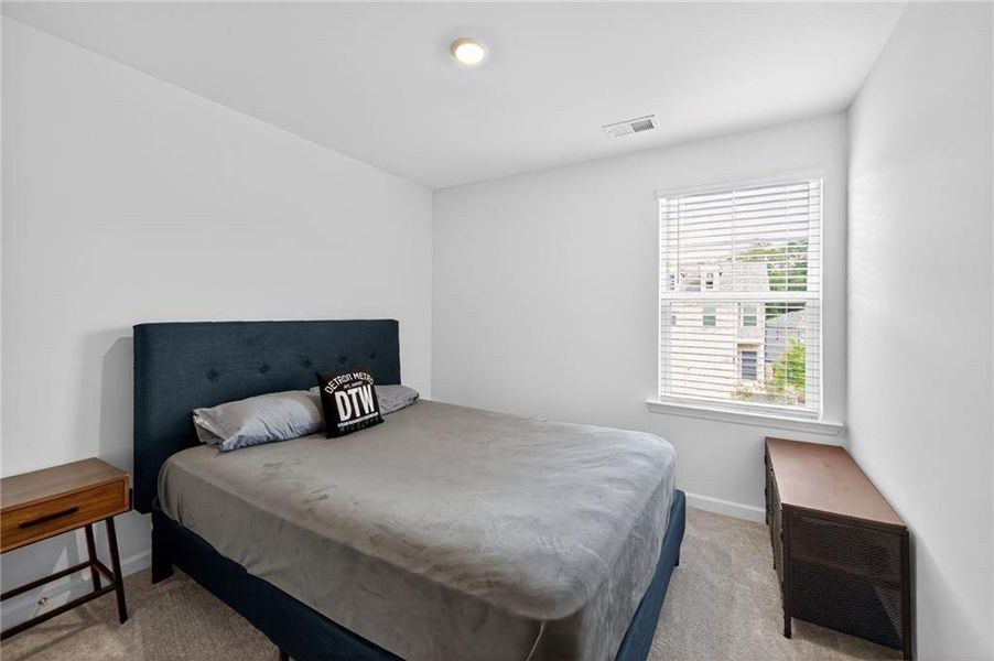 Furnished interior view inside a new home in , Union City (Image 13).