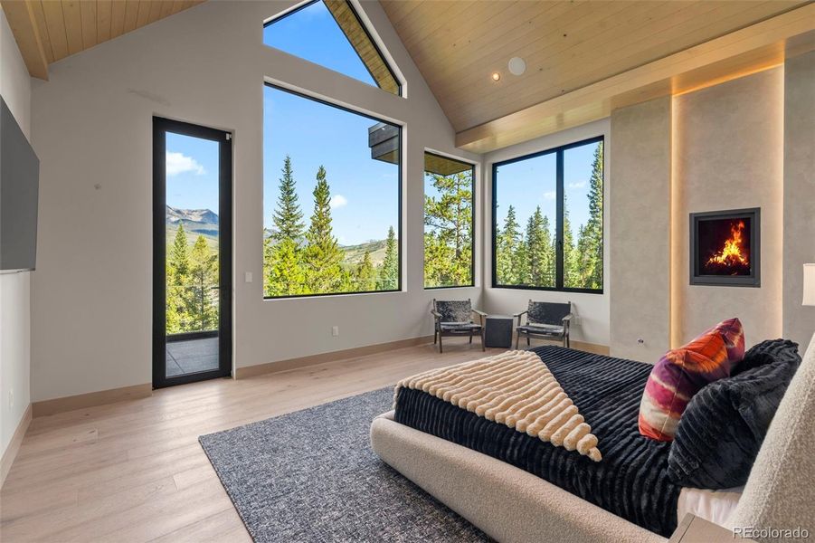 Furnished interior view inside a new home in , Breckenridge (Image 25).