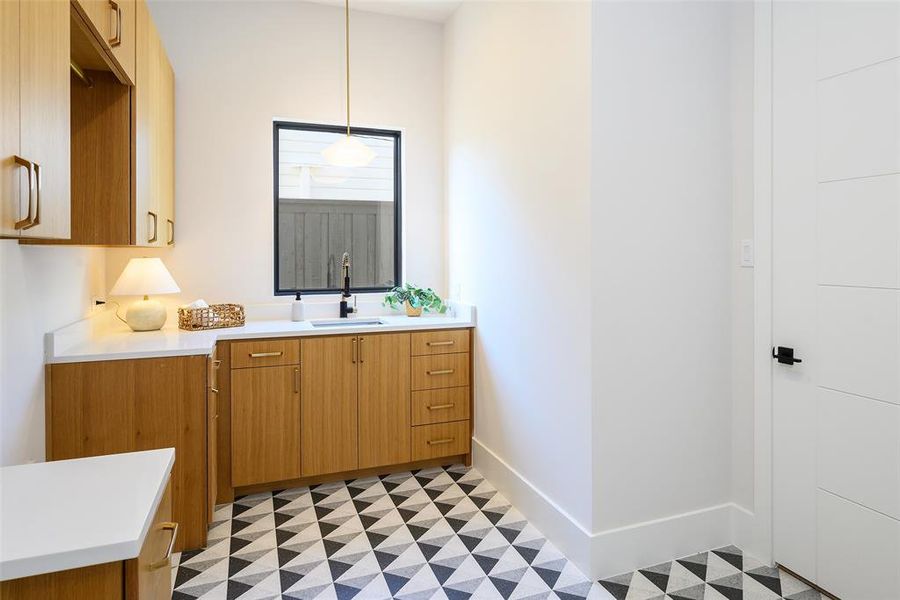 Furnished interior view inside a new home in , Dallas (Image 10).