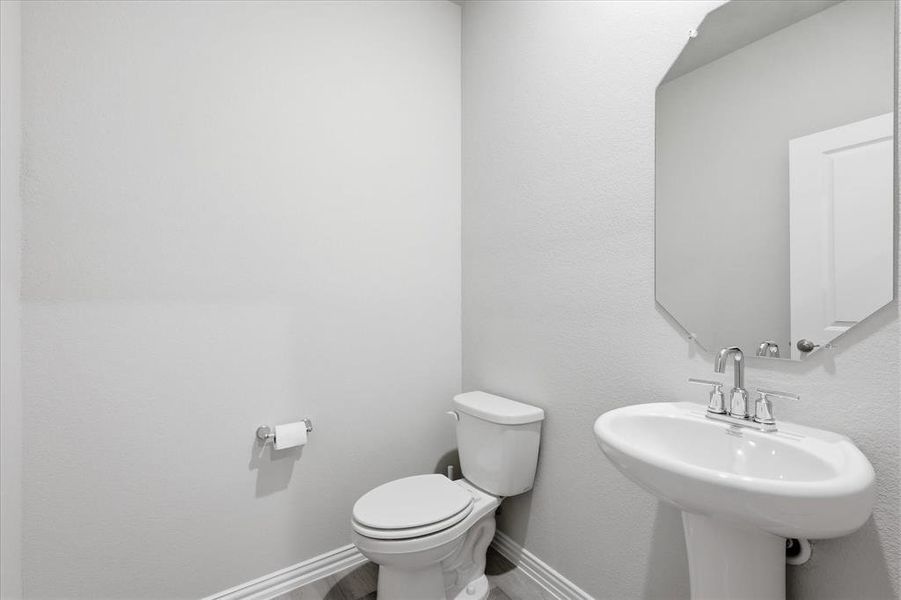 Furnished interior view inside a new home in Stonehaven, Seagoville (Image 18).