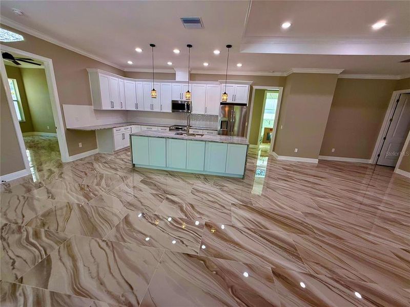 Spacious, unfurnished interior of a new home in , Tampa (Image 27). Spacious, unfurnished interior of a new home in , Tampa (Image 27).