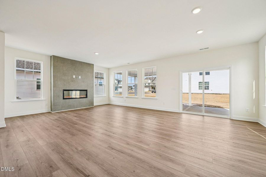 9-web-or-mls-Channel Drop Lp-S3001-009