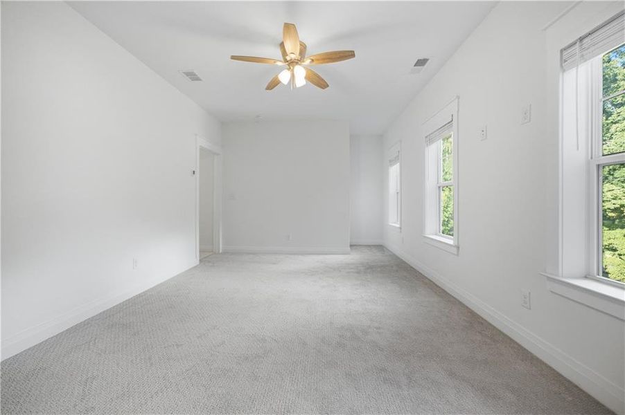 Spacious, unfurnished interior of a new home in , Decatur (Image 77).