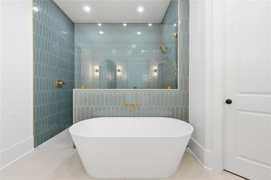 Furnished interior view inside a new home in , Clermont (Image 7). Furnished interior view inside a new home in , Clermont (Image 7).