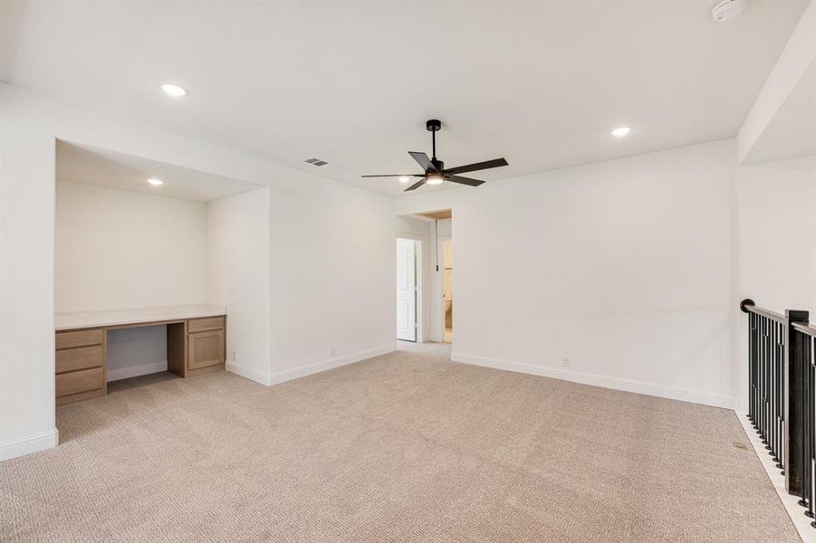 Spacious, unfurnished interior of a new home in Windsong Ranch Classic 61, Prosper (Image 25). Spacious, unfurnished interior of a new home in Windsong Ranch Classic 61, Prosper (Image 25).