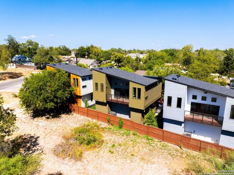 Image 28 of a home in .