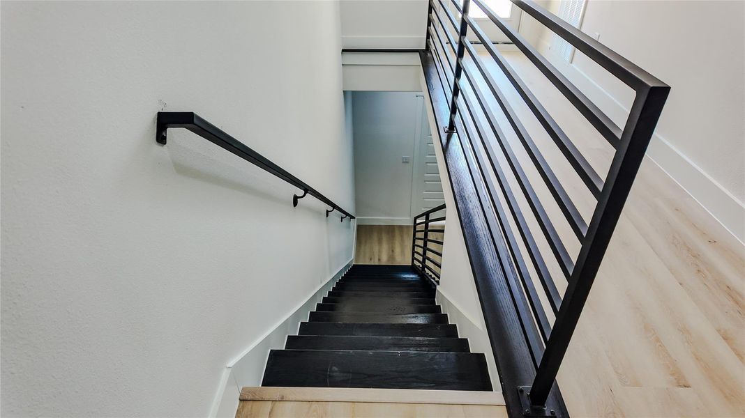 Spacious, unfurnished interior of a new home in , Houston (Image 26).