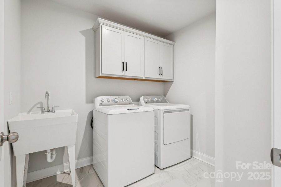 Furnished interior view inside a new home in Glenhurst, Matthews (Image 9).