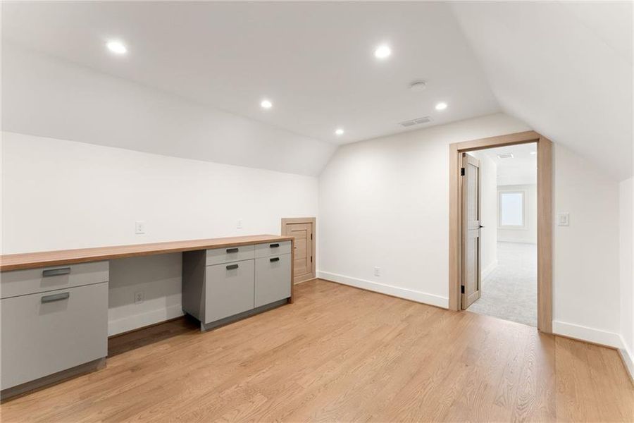 Image 60 of a home in .