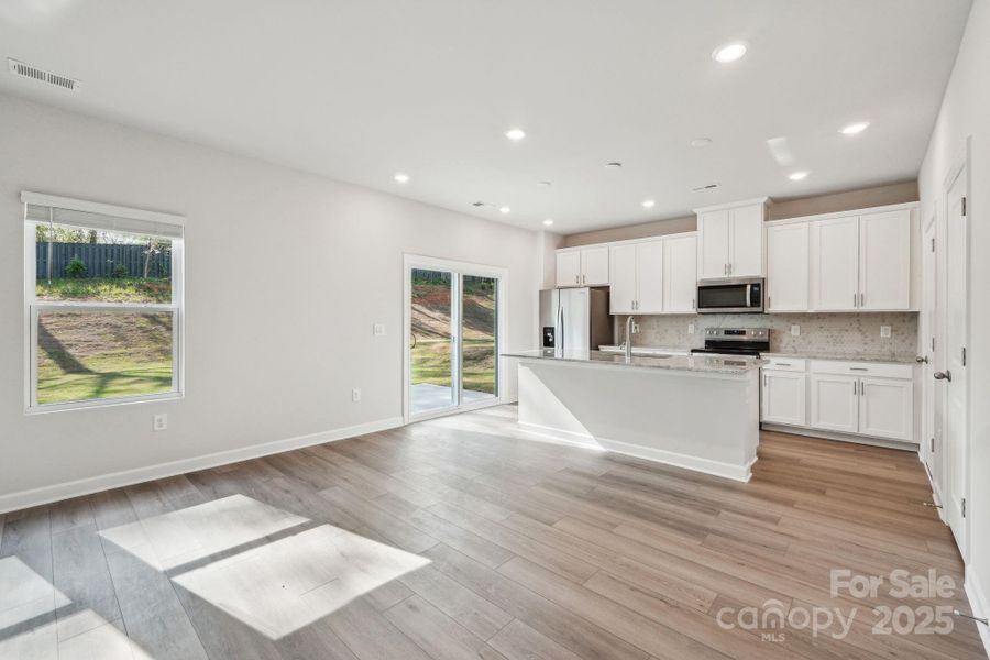 Photo is not of the actual home, but is an inspirational photo of builder’s model home and may depict options, furnishings, and/or decorator features that are not included Photo is not of the actual home, but is an inspirational photo of builder’s model home and may depict options, furnishings, and/or decorator features that are not included