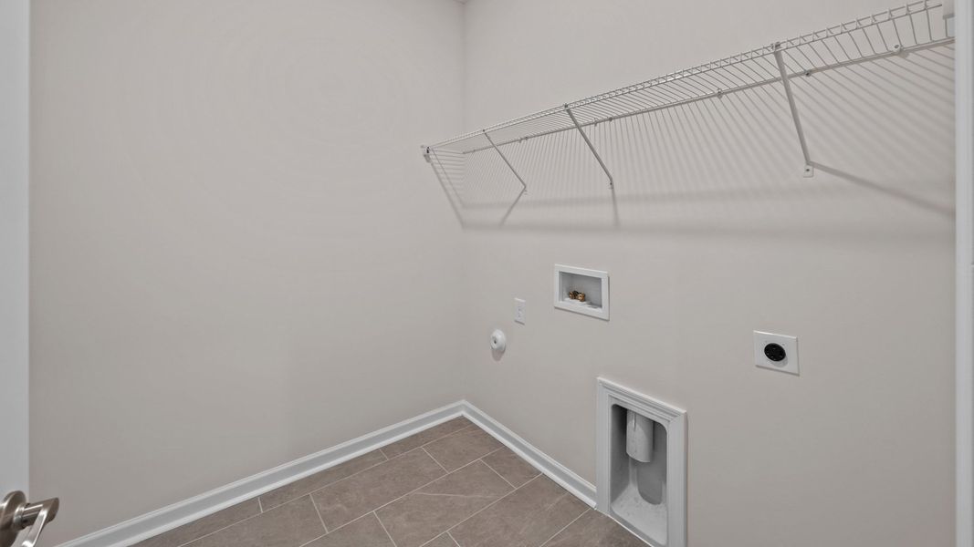 Spacious, unfurnished interior of a new home in Quarry Hills - Freedom, Graham (Image 19).