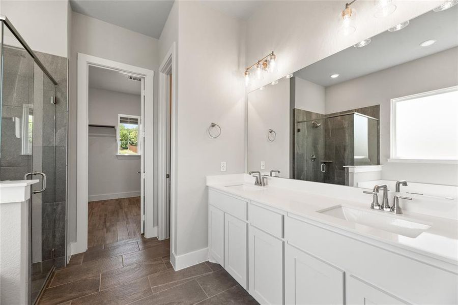 Furnished interior view inside a new home in Crystal Springs Estates, Alvarado (Image 28).