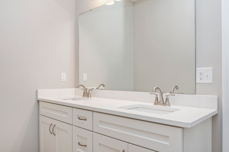 Representative furnished interior of a home built from the Sierra by CJL Homes in Oak Hollow, Crestview (Image 6).