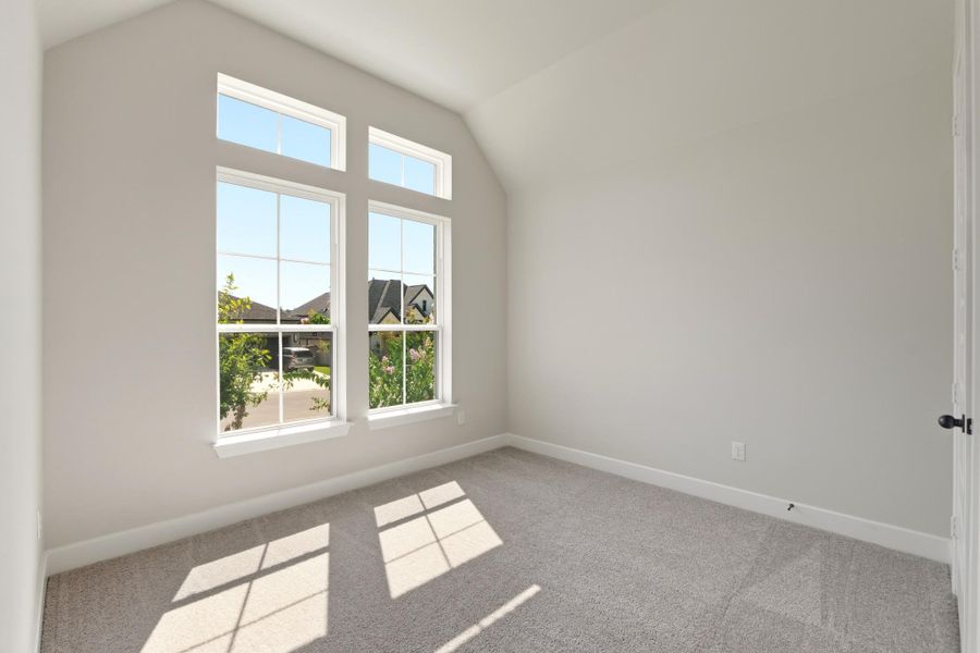 Spacious, unfurnished interior of a new home in Nolina, Georgetown (Image 26).
