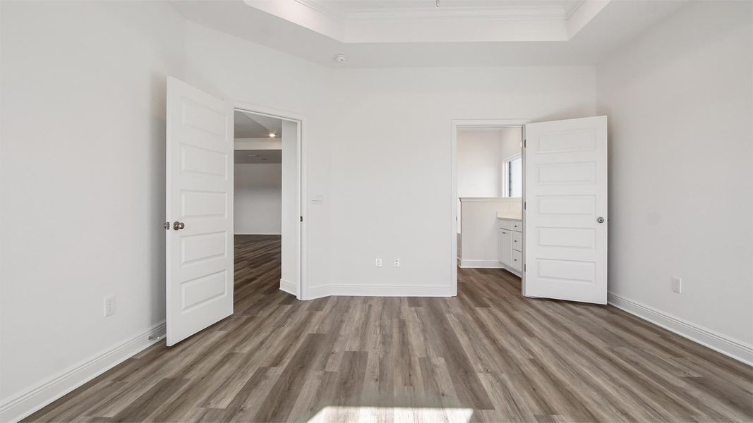 Spacious, unfurnished interior of a new home in Owl's Head Farms, Freeport (Image 20).