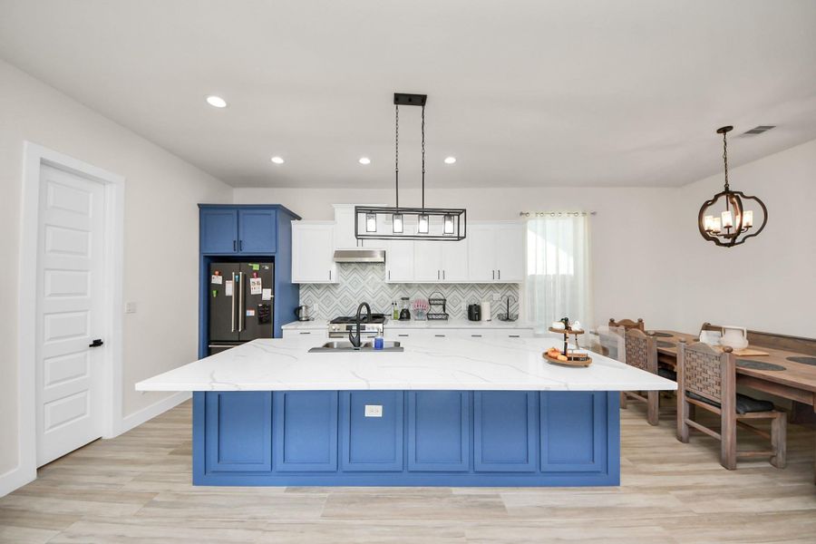 Grand Kitchen For You To Use Your Chef Skills