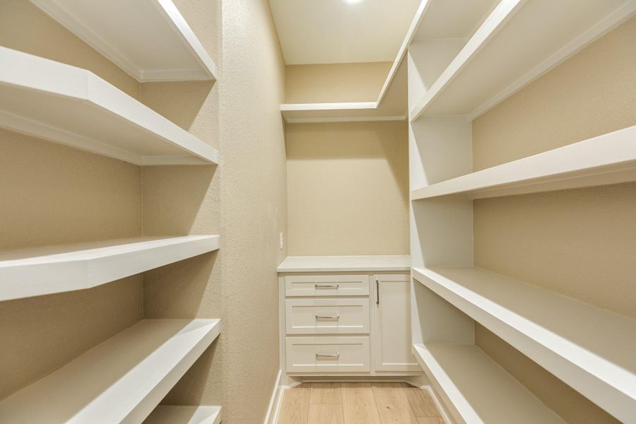 Image 43 of a home in .