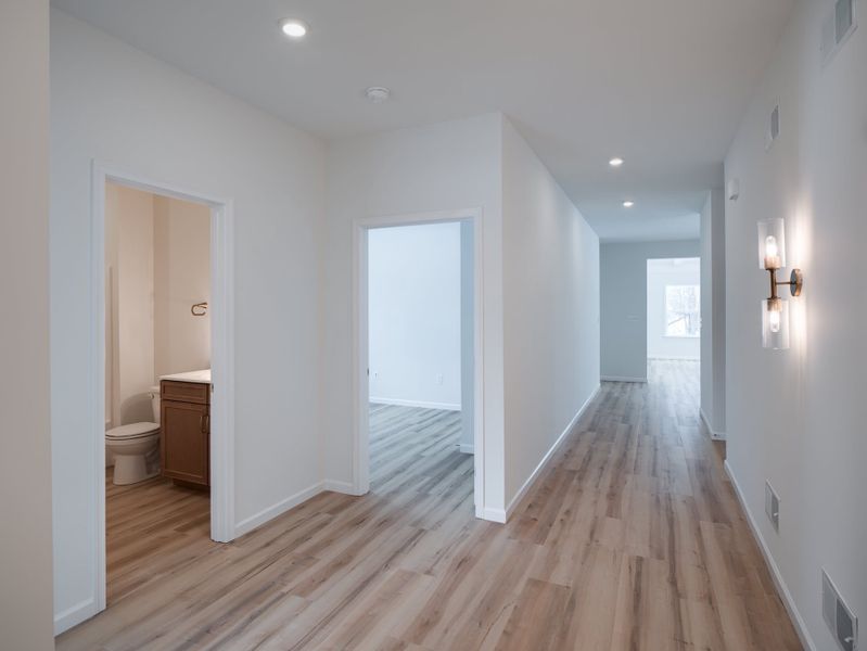 Representative unfurnished interior of a home built from the Harrison by Keystone Custom Homes in Edgewater on Lake Tillery, Norwood (Image 9).