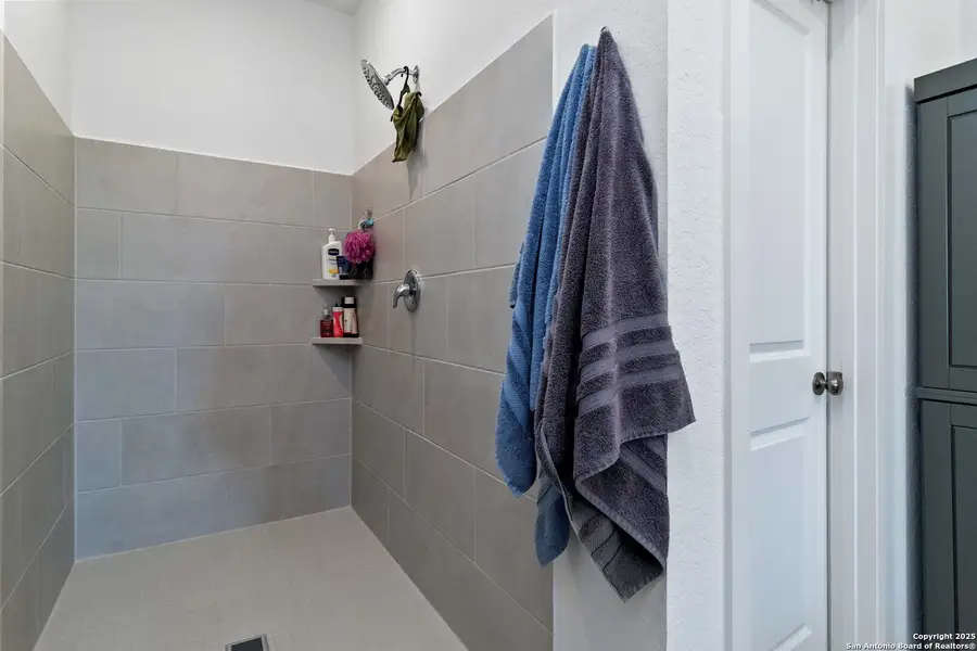 Furnished interior view inside a new home in Sage Meadows: Coastline Collection, St. Hedwig (Image 5). Furnished interior view inside a new home in Sage Meadows: Coastline Collection, St. Hedwig (Image 5).