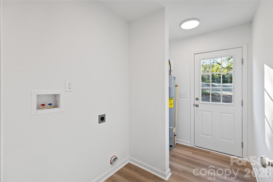 Spacious, unfurnished interior of a new home in , Kannapolis (Image 21).