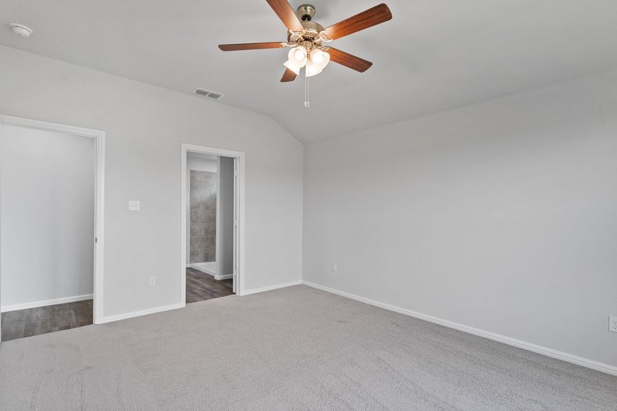 Representative unfurnished interior of a home built from the TAYLOR by D.R. Horton in Faculty Row, Abilene (Image 42).
