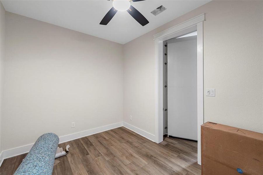 Spacious, unfurnished interior of a new home in , Waco (Image 22).