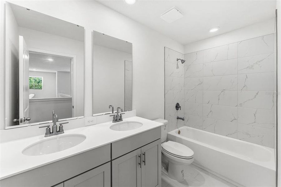 Furnished interior view inside a new home in Wekiva Springs Cove, Apopka (Image 10). Furnished interior view inside a new home in Wekiva Springs Cove, Apopka (Image 10).