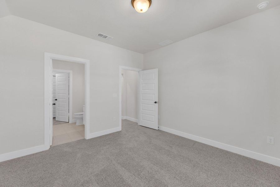 Spacious, unfurnished interior of a new home in The Colony - 50', Bastrop (Image 17). Spacious, unfurnished interior of a new home in The Colony - 50', Bastrop (Image 17).