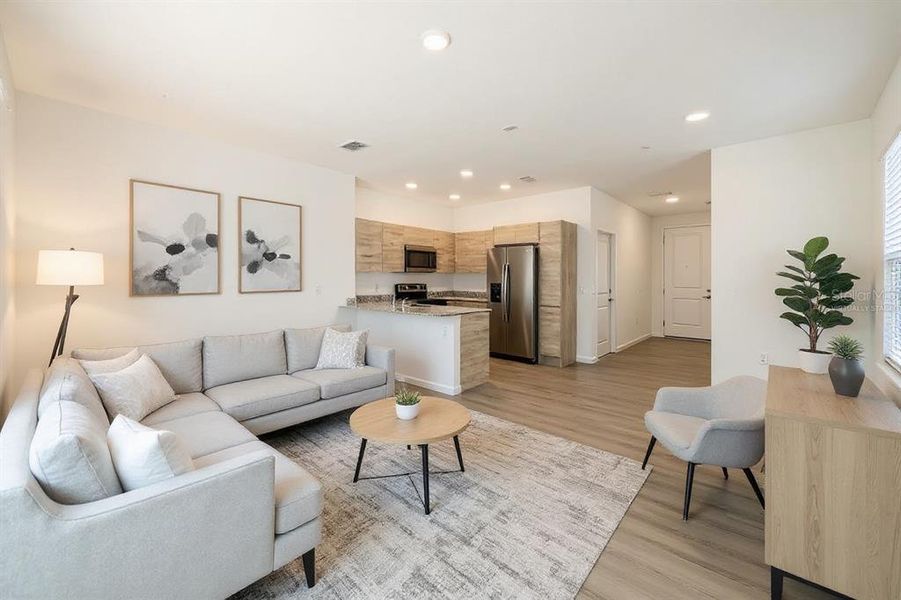 Furnished interior view inside a new home in , Orlando (Image 10).
