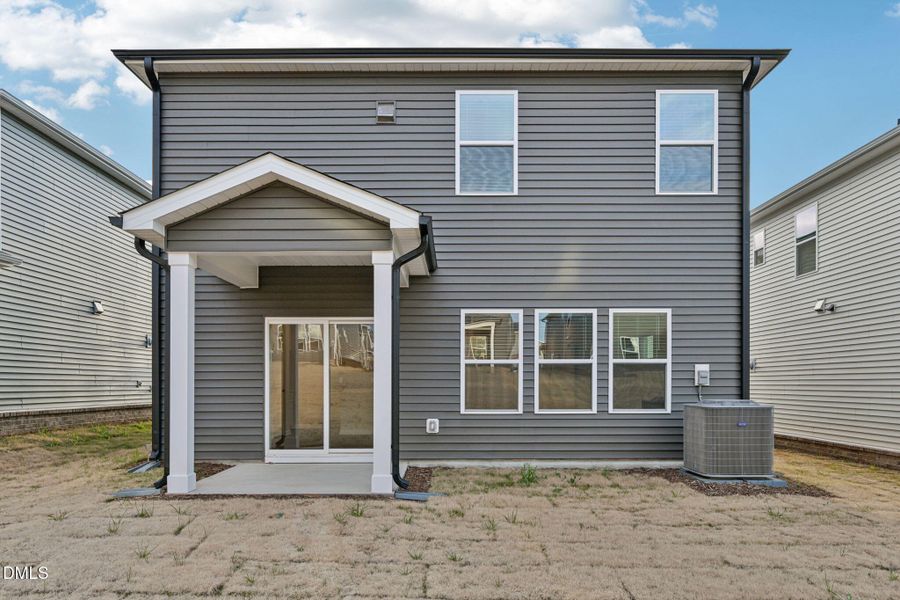 35-web-or-mls-Raleigh - Oak Manor - 909