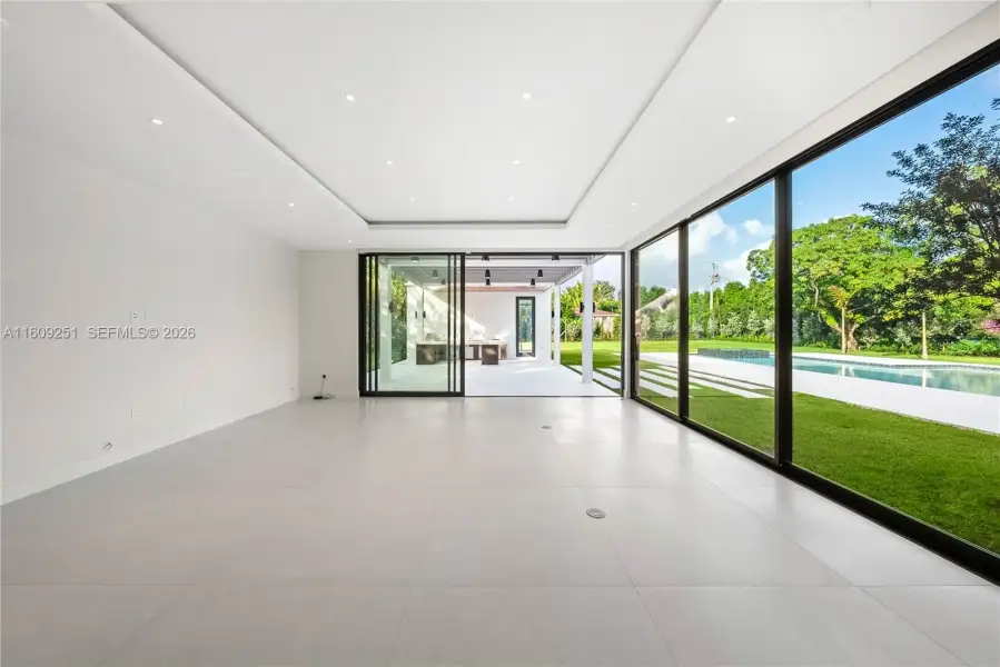 Exterior details and patio area of a home in , Pinecrest (Image 40).