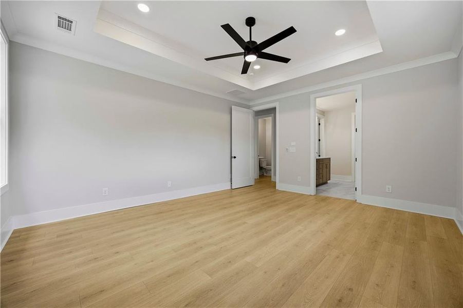 Spacious, unfurnished interior of a new home in Sterlington, Canton (Image 23).