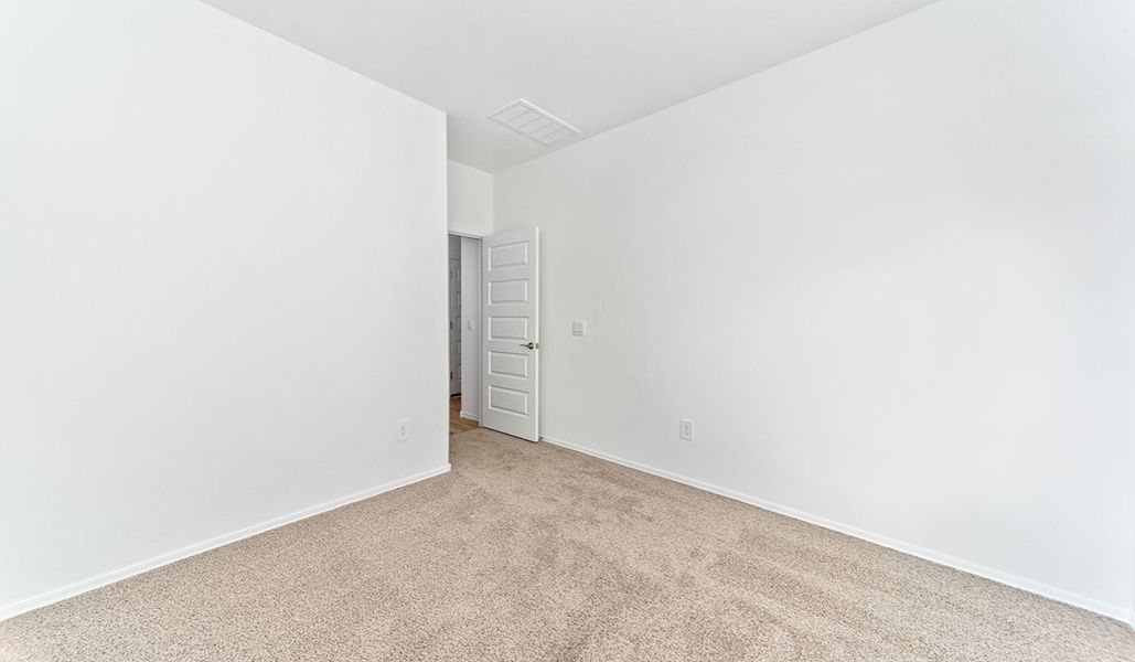 Representative unfurnished interior of a home built from the Dalea by D.R. Horton in Hanson Ridge, Vail (Image 30).