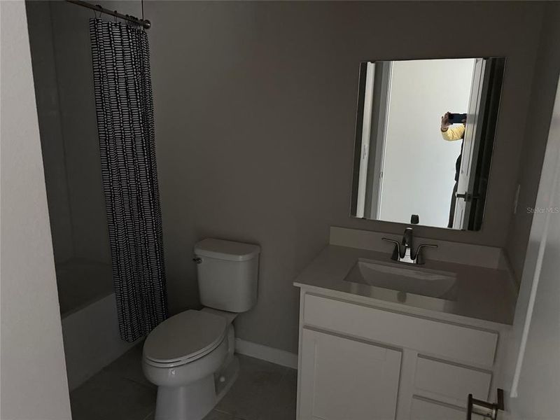 Furnished interior view inside a new home in , Lady Lake (Image 5).