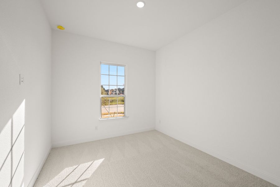 Spacious, unfurnished interior of a new home in Timberbrook, Justin (Image 26).