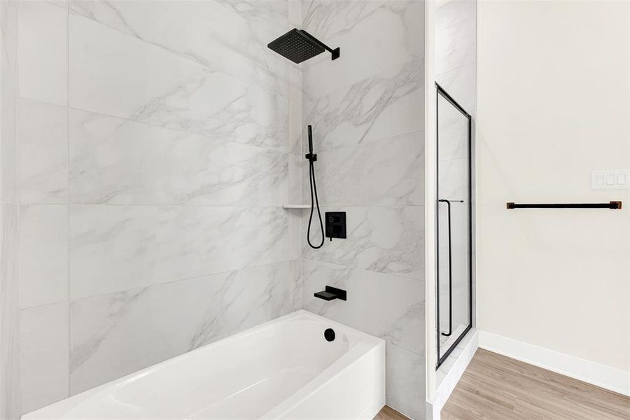 Primary Ensuite Bath