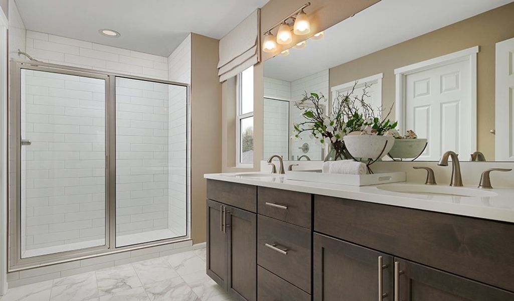 Pearl-W913-SeasonsAtMadronas Owner's Bathroom