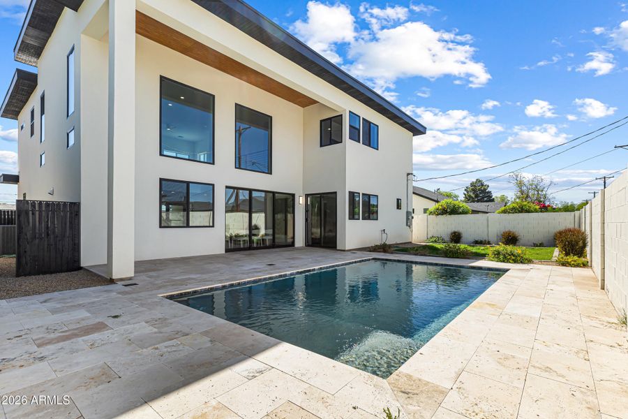 69_img_8563 69_img_8563