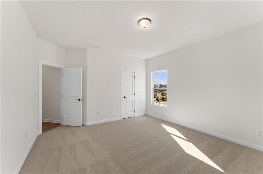 Spacious, unfurnished interior of a new home in The Reserve at Knollwood, Canton (Image 36).