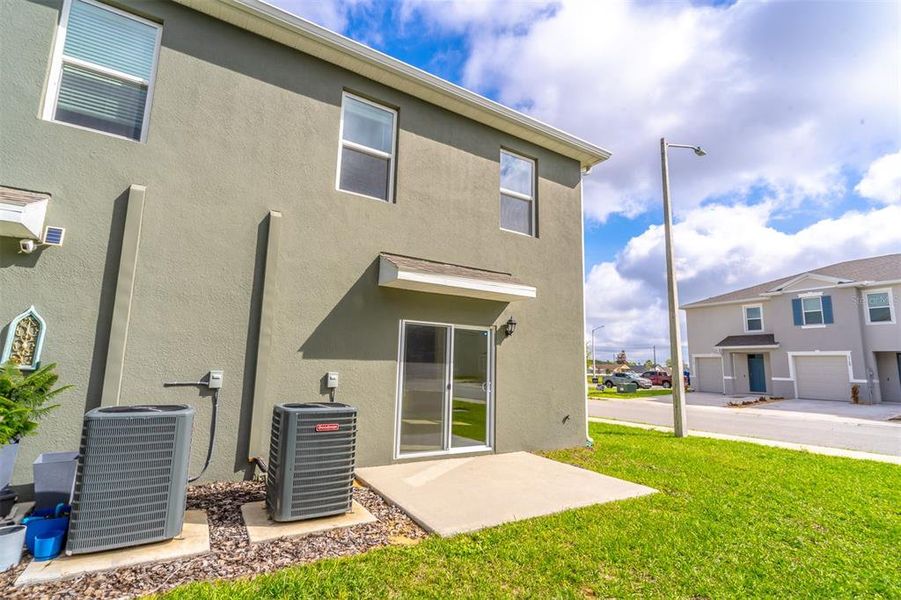 Exterior details and patio area of a home in , Davenport (Image 24).