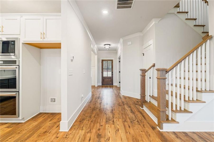 Spacious, unfurnished interior of a new home in Alcovy Station, Covington (Image 54).