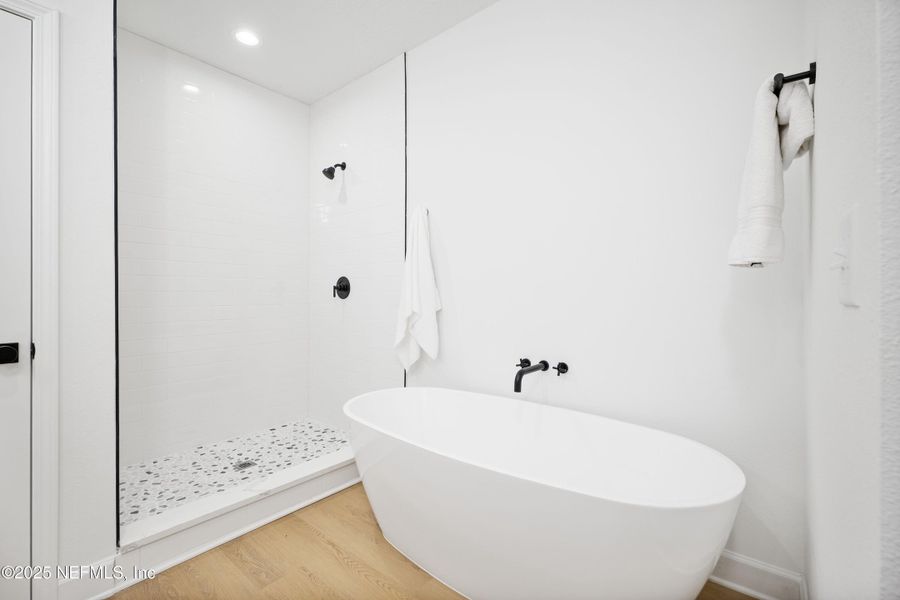 Furnished interior view inside a new home in , Keystone Heights (Image 20).