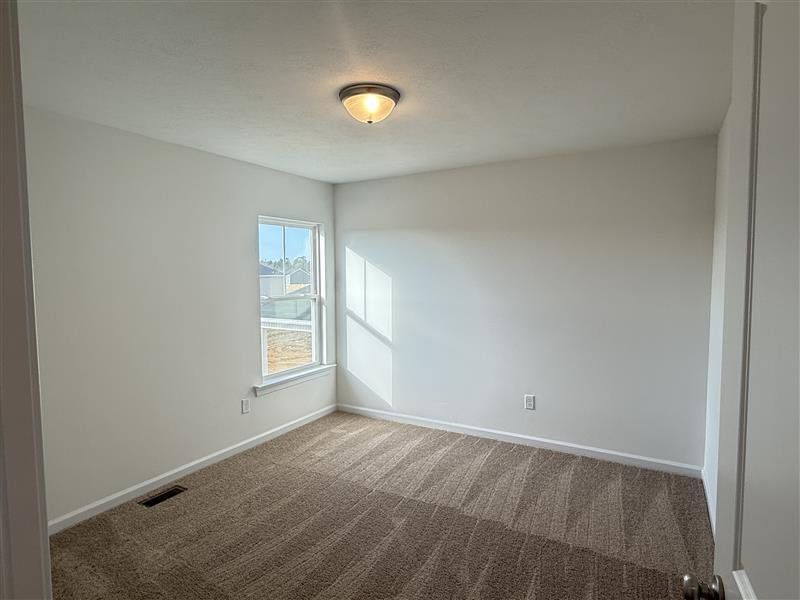 Spacious, unfurnished interior of a new home in Windsor, North Augusta (Image 17).